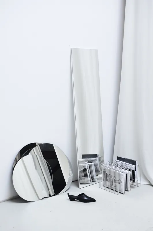 how many books did elon musk read a day