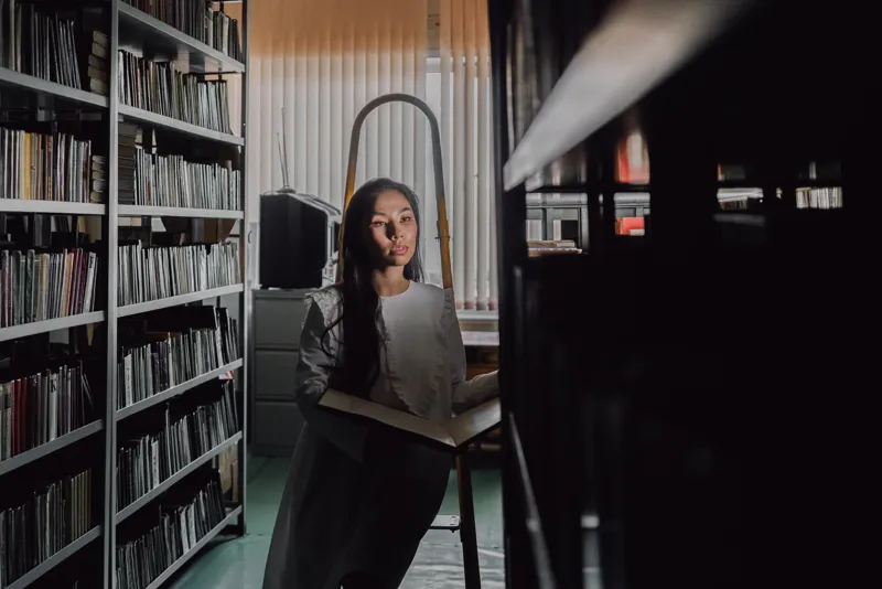 who has sold the most books