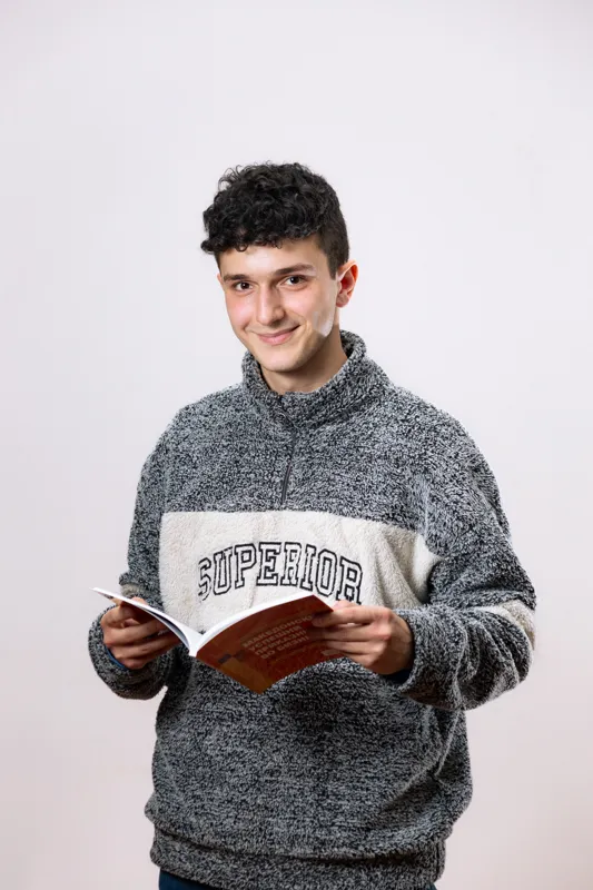 how does reading make you smarter