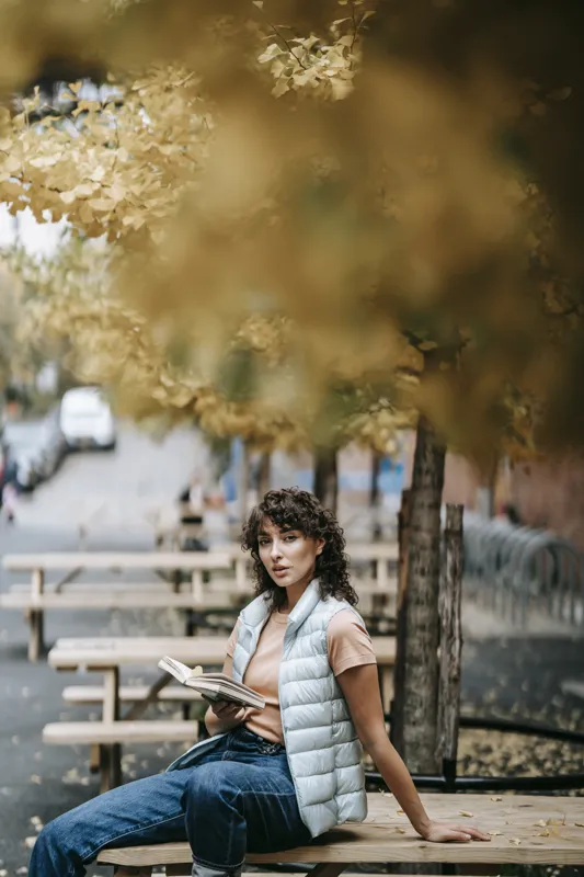 what are the 5 characteristics of a short story