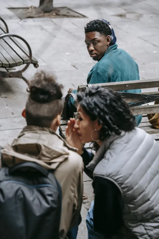 what are the signs of a weak personality