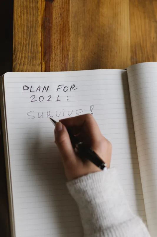 how much does an author make a year