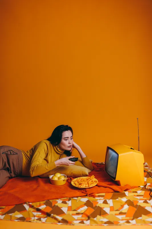 reading is better than watching tv debate