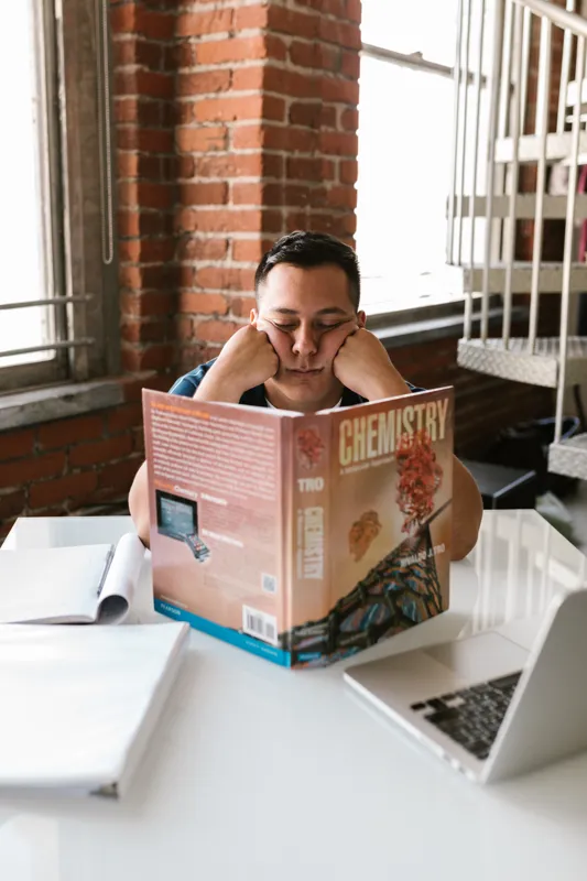 why do i get sleepy while reading